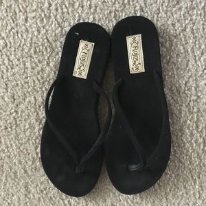 Flojos sandals